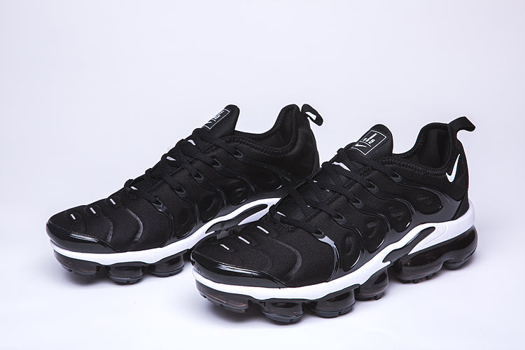 Vapormax Plus - whatever on