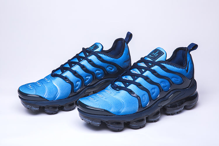 Vapormax Plus - whatever on