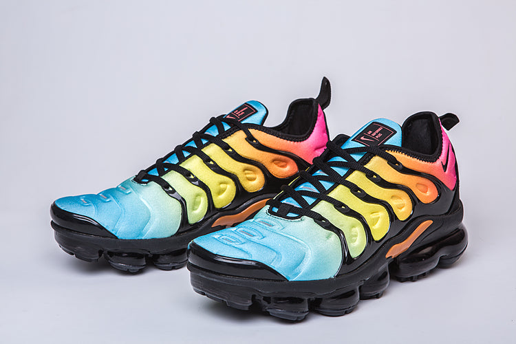 Vapormax Plus - whatever on