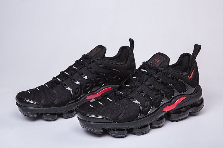 Vapormax Plus - whatever on