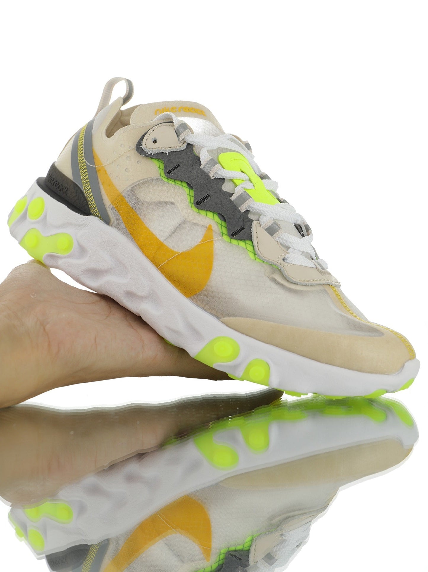 React Element - whatever on 