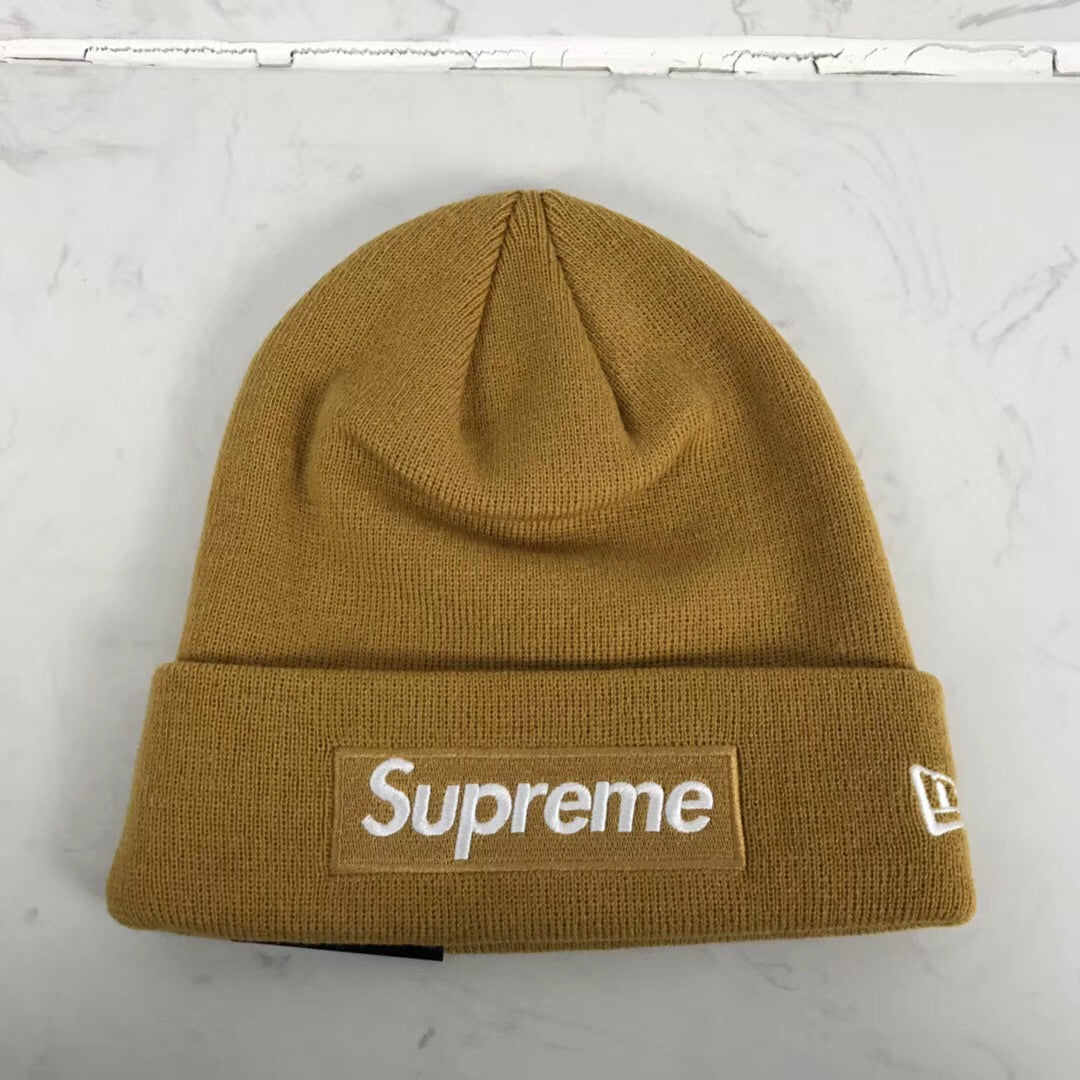 18FW Box Logo Beanie - whatever on 