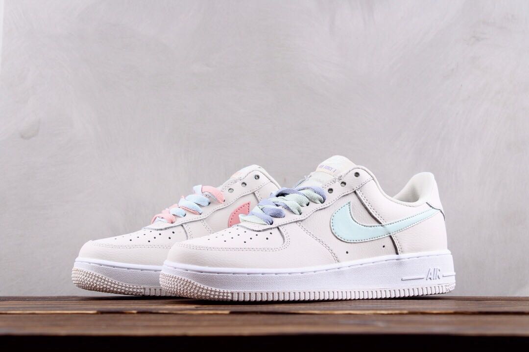 Air Force 1 07 lv8 Suede - whatever on 