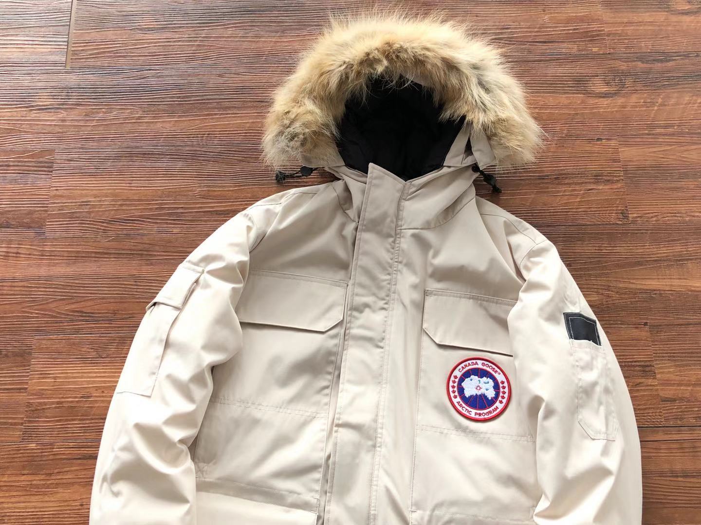 Beige Canada Goose