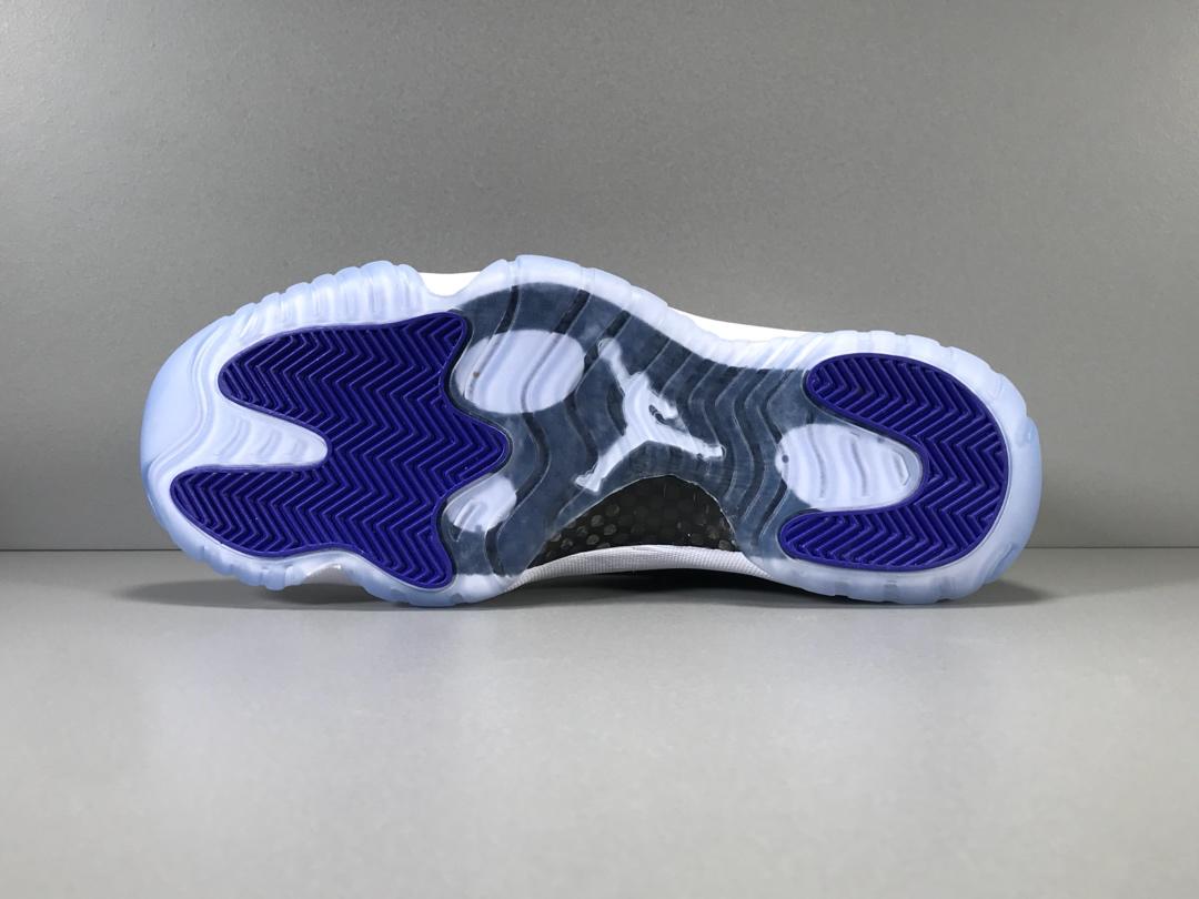 Air Jordan 11 Concord - whatever on 