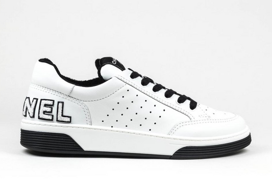 CC CALFSKIN LOGO BLACK WHITE