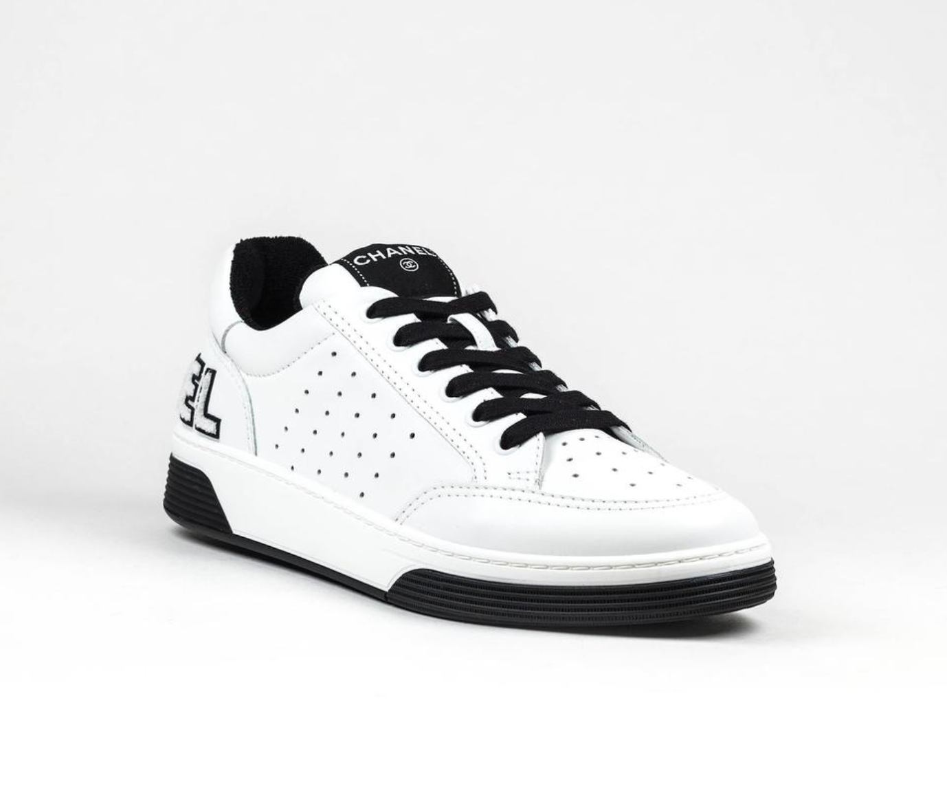 CC CALFSKIN LOGO BLACK WHITE