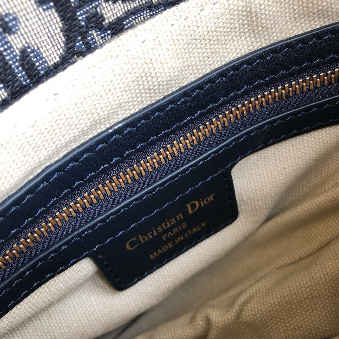 Saddle bag